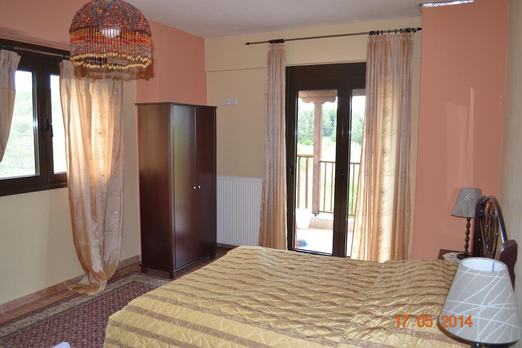 Mouson Melathron Hotel Elafina Bilik gambar